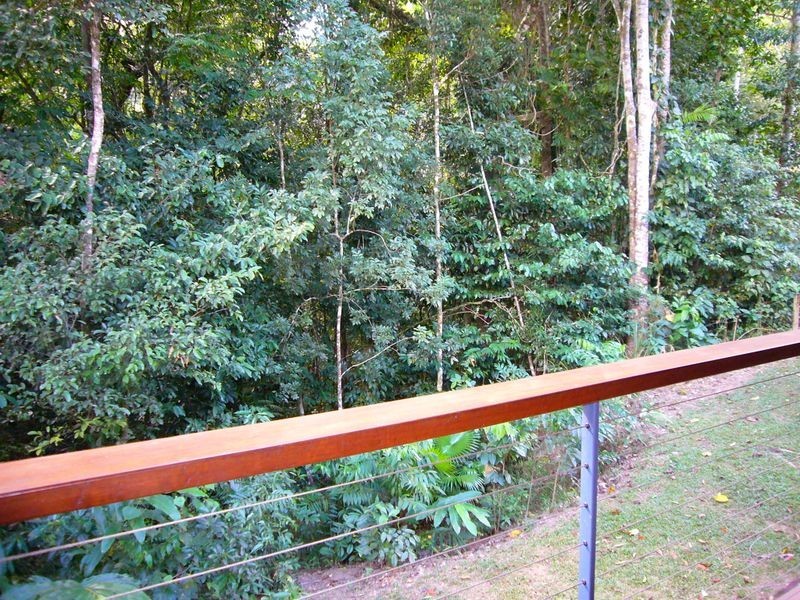 17 Frond Close, Redlynch QLD 4870