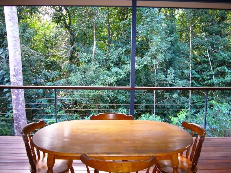 17 Frond Close, Redlynch QLD 4870