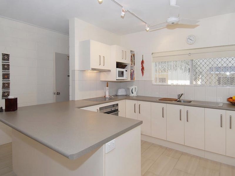 Clifton Beach QLD 4879