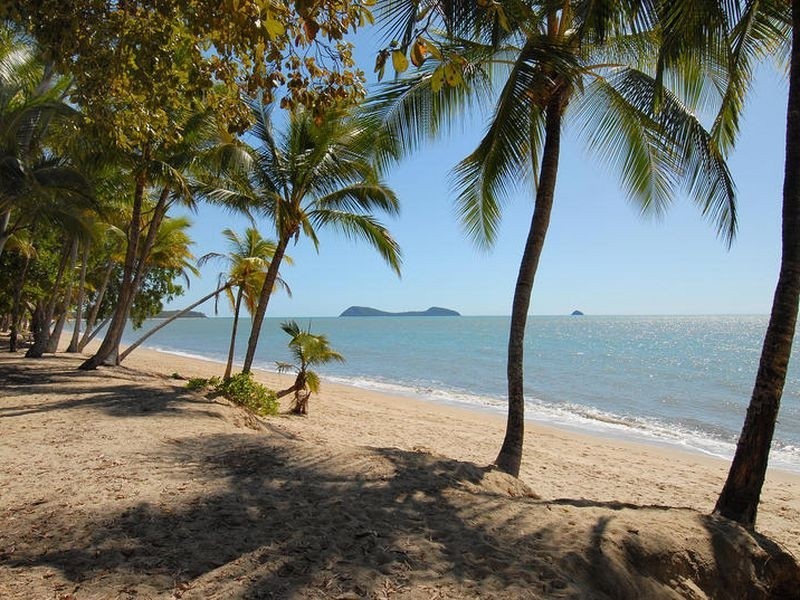 Clifton Beach QLD 4879