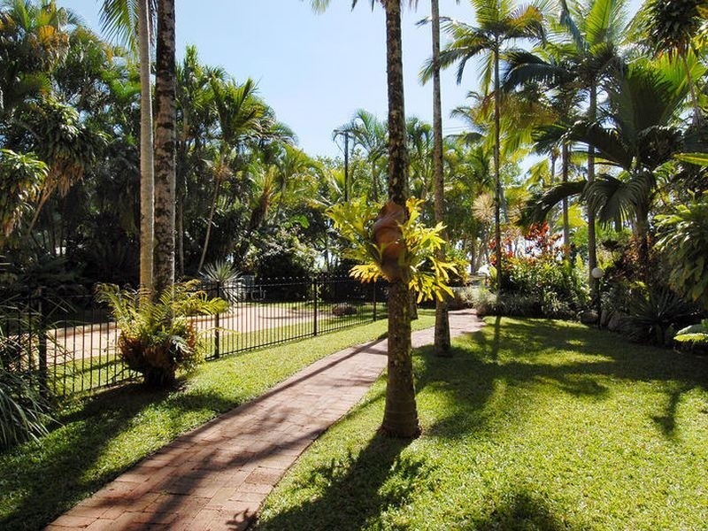 Clifton Beach QLD 4879