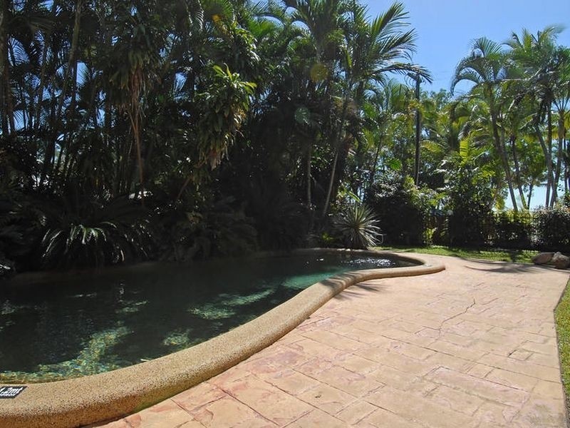 Clifton Beach QLD 4879