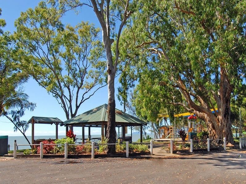 Clifton Beach QLD 4879