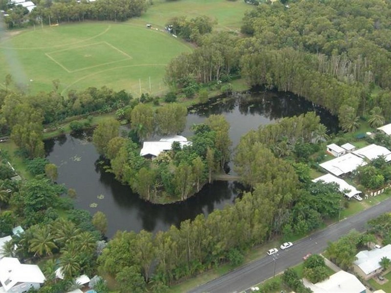 30 Caribbean Street, Holloways Beach QLD 4878