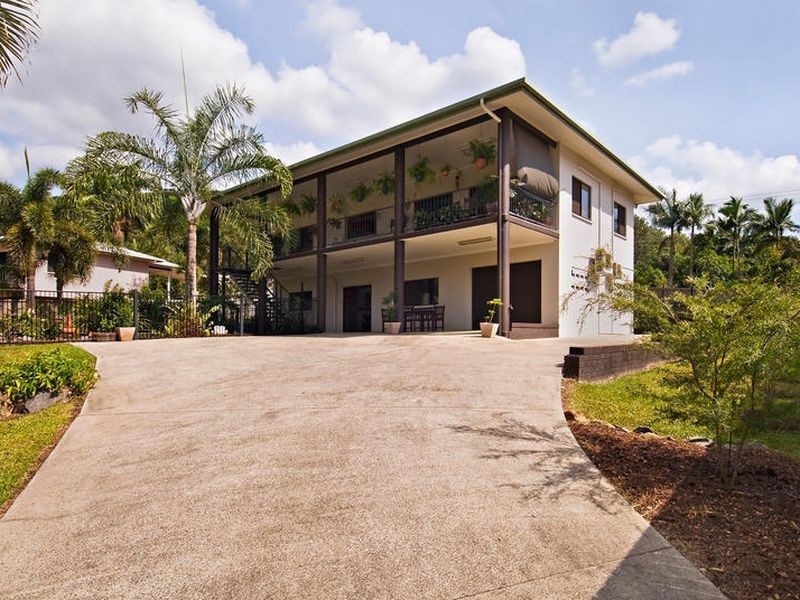 31 Stanton Road, Smithfield QLD 4878