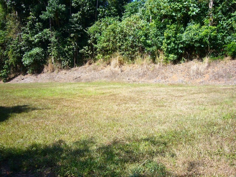 19 Jak Gee Street, Redlynch QLD 4870