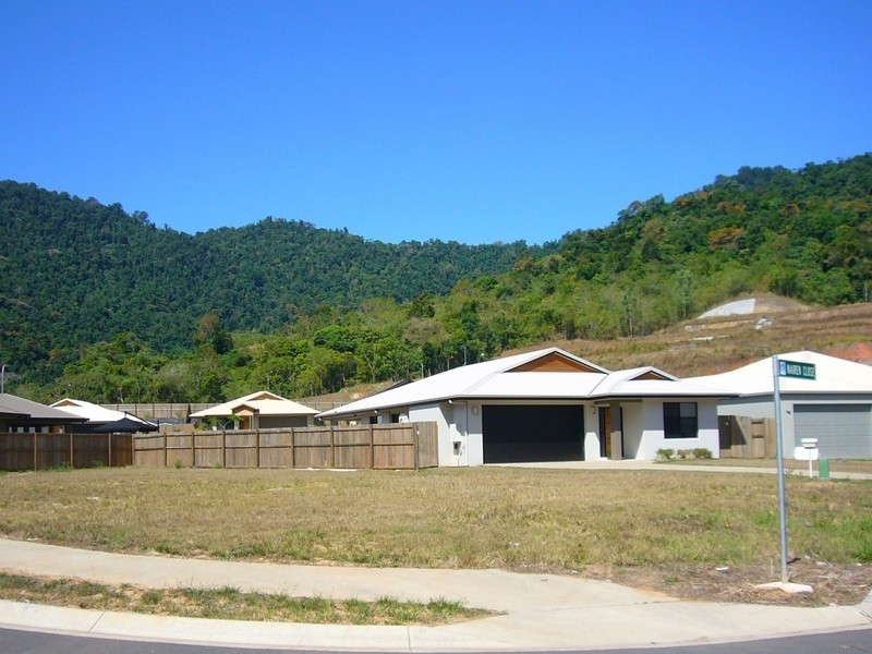 1 Nairen Close, Redlynch QLD 4870