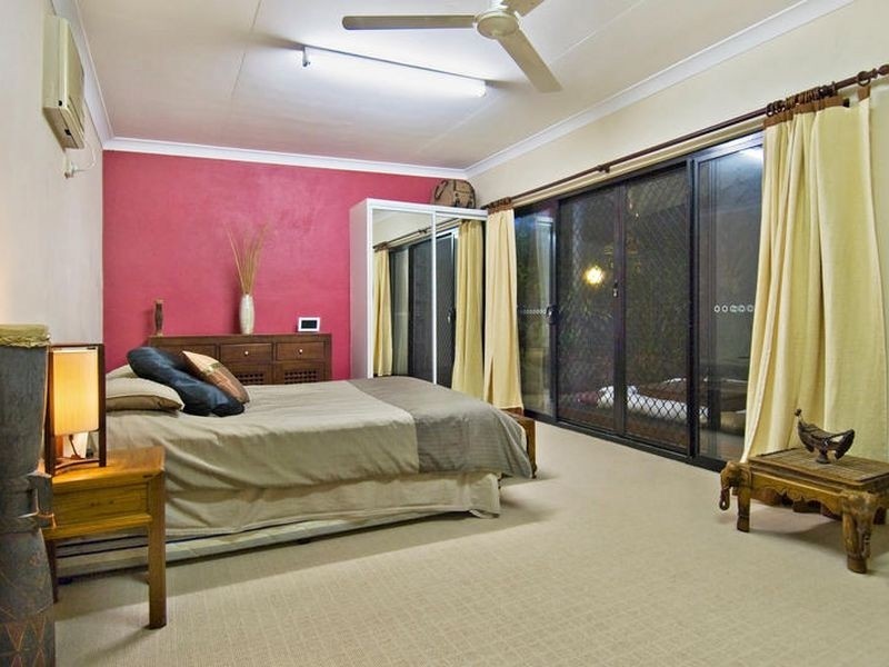 13-15 Griffiths Street, Cairns QLD 4870