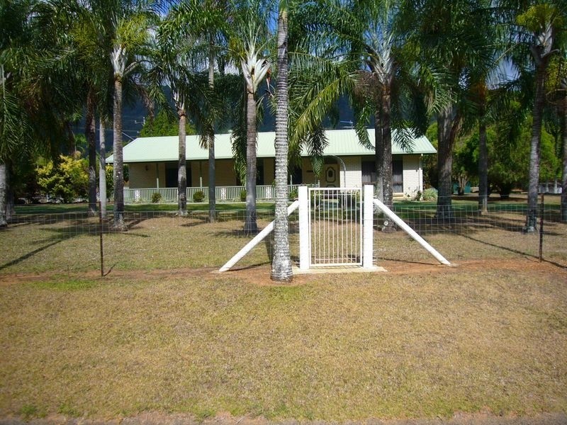 6 – 8 James Cook Drive, Kewarra Beach QLD 4879