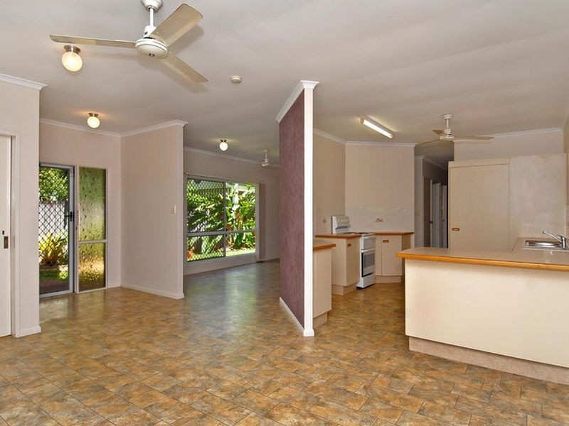 15 Rainy Mountain Place, Smithfield QLD 4878