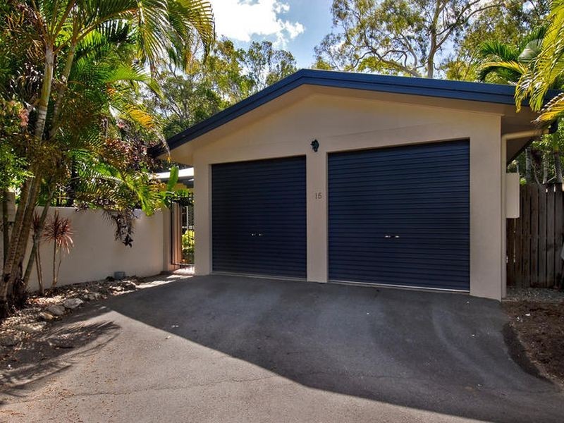 15 Rainy Mountain Place, Smithfield QLD 4878