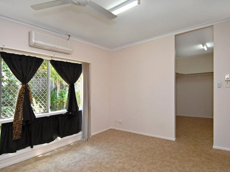 15 Rainy Mountain Place, Smithfield QLD 4878