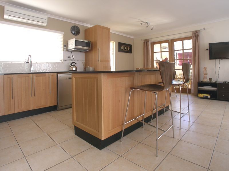 16 Palm Street, Holloways Beach QLD 4878