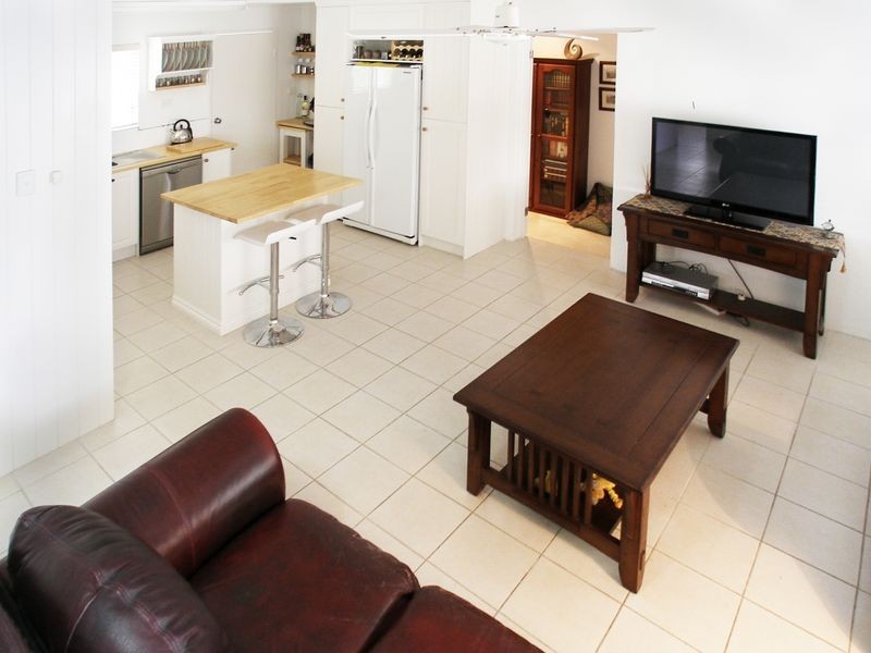 16 Palm Street, Holloways Beach QLD 4878