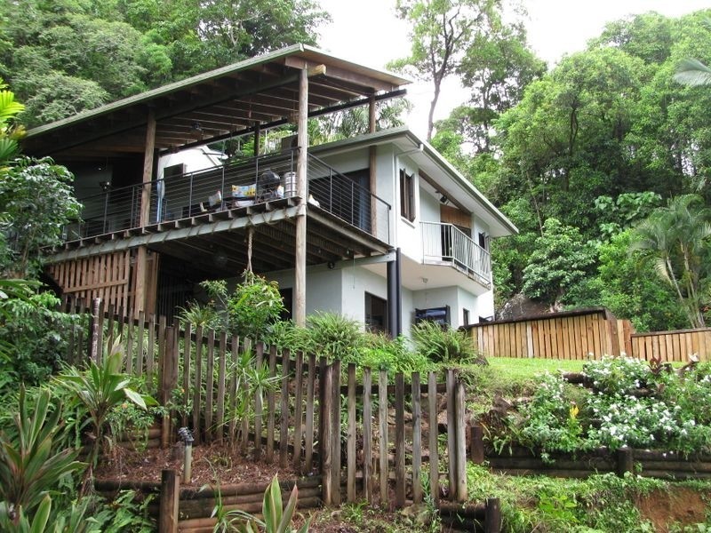 1 Marcia Close, Smithfield QLD 4878