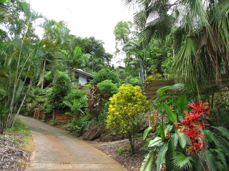 1 Marcia Close, Smithfield QLD 4878