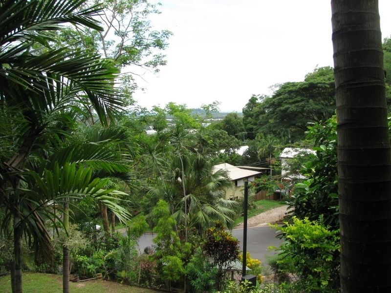 1 Marcia Close, Smithfield QLD 4878