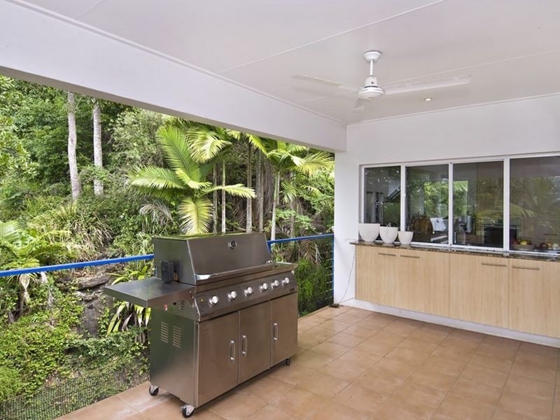 13/7 Tari Place, Trinity Beach QLD 4879