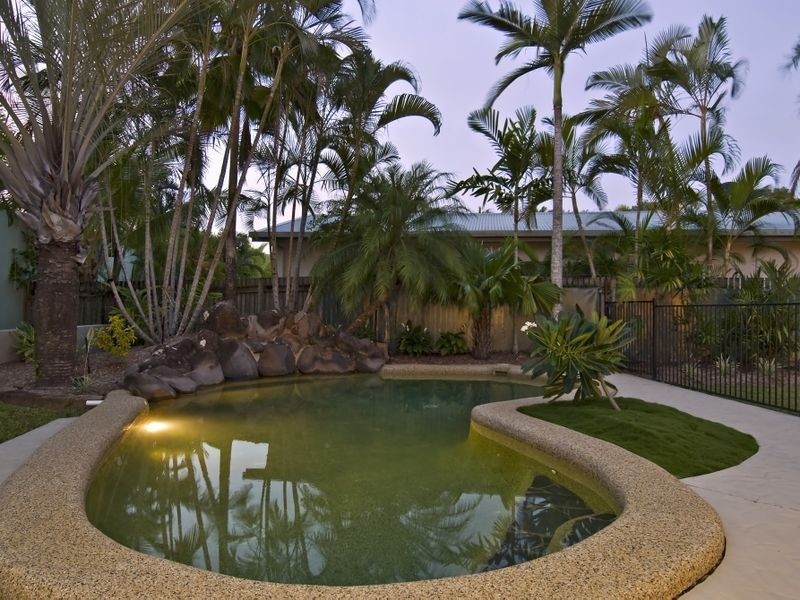 21 Cyprea Close, Trinity Beach QLD 4879