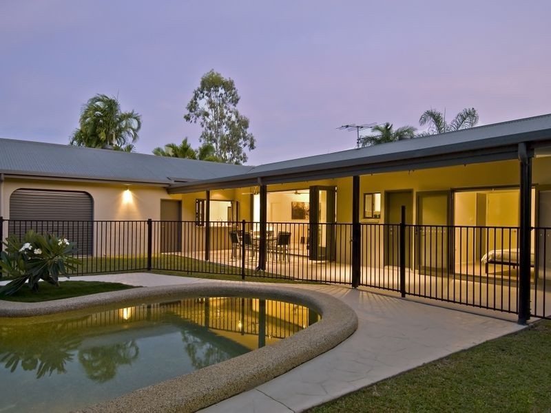 21 Cyprea Close, Trinity Beach QLD 4879