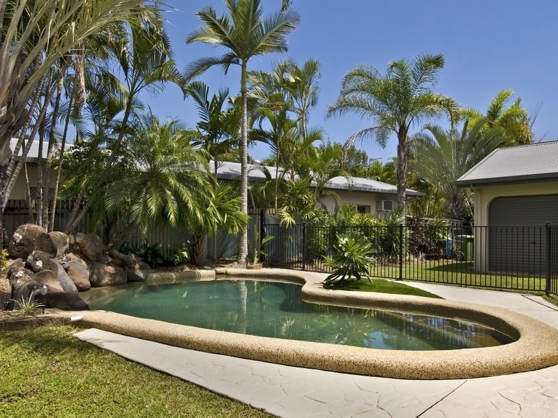 21 Cyprea Close, Trinity Beach QLD 4879