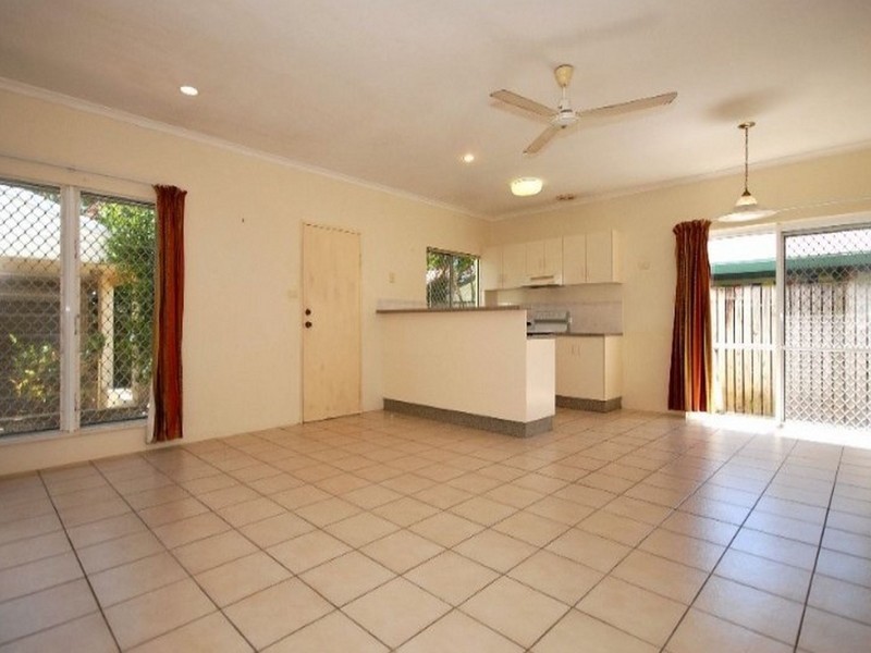 21 Saddle Mountain Road, Smithfield QLD 4878