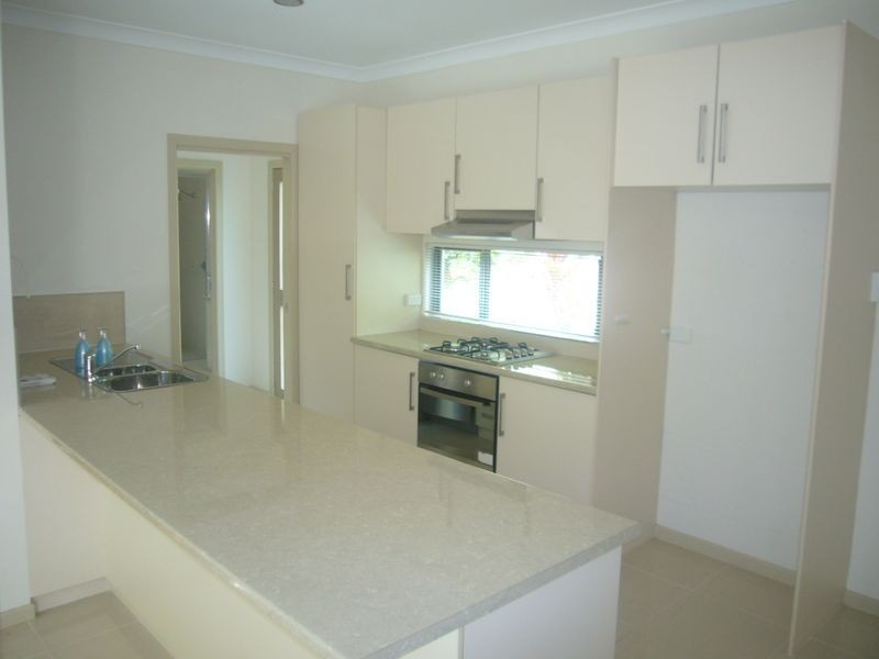 9 Dowsett Close, Yorkeys Knob QLD 4878