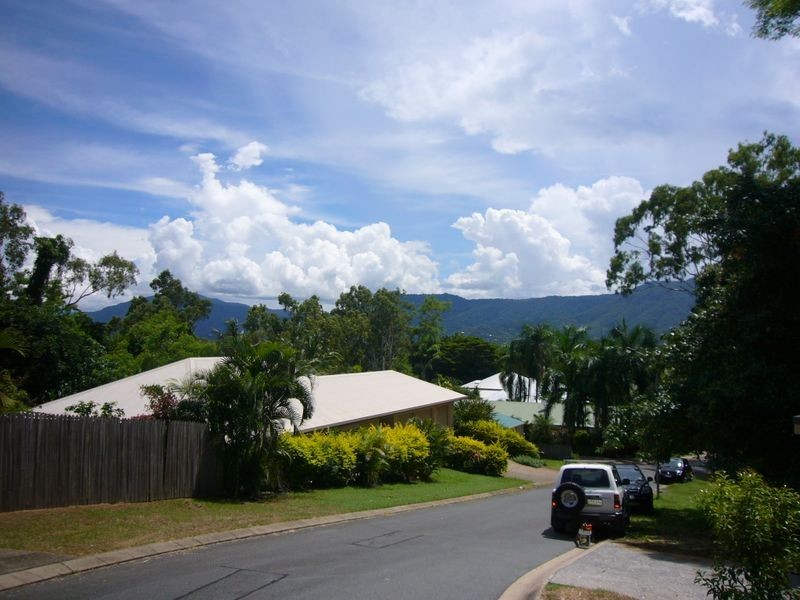 9 Dowsett Close, Yorkeys Knob QLD 4878