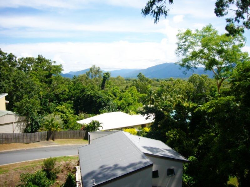 11 Dowsett Close, Yorkeys Knob QLD 4878