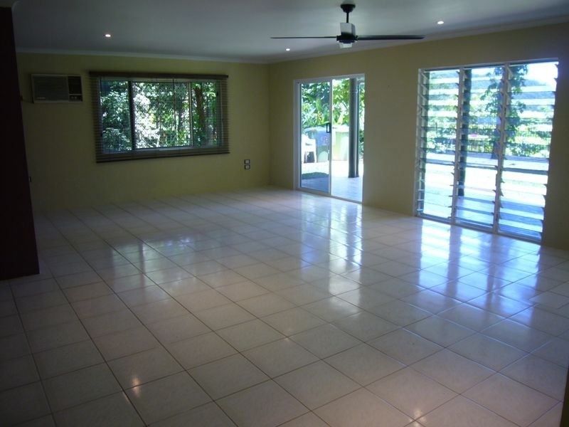 4 Marcia Close, Smithfield QLD 4878