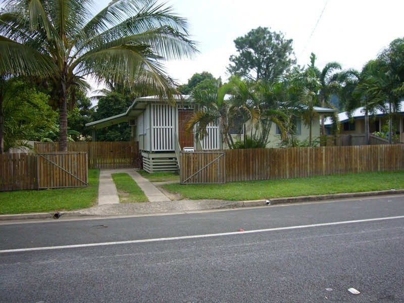 63 Murray Street Manoora, Cairns QLD 4870