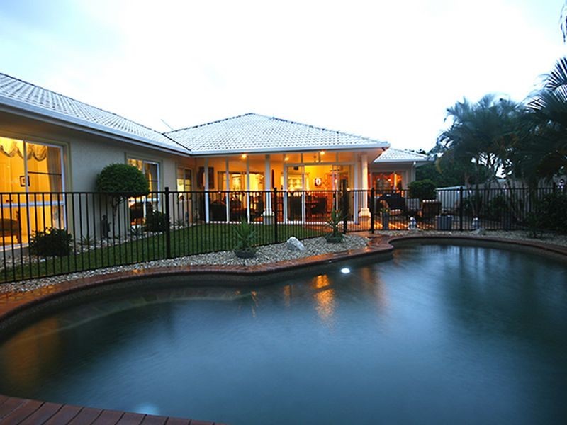 6 Parkinson  Avenue, Kewarra Beach QLD 4879