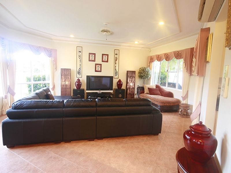 6 Parkinson  Avenue, Kewarra Beach QLD 4879