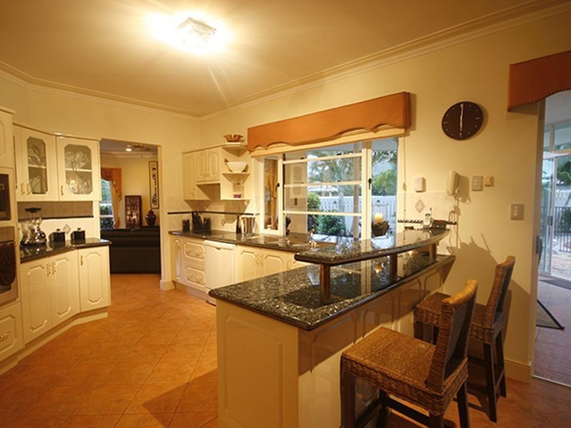 6 Parkinson  Avenue, Kewarra Beach QLD 4879