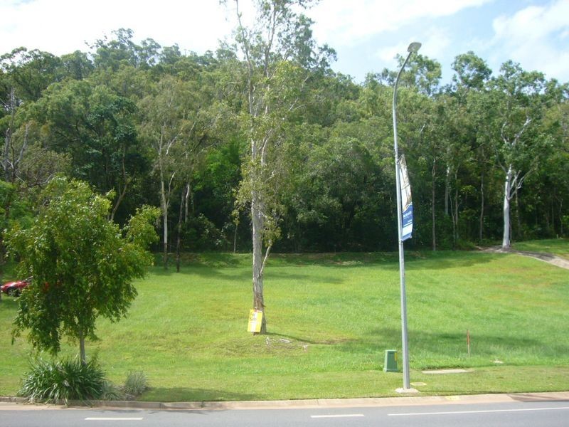 60 Roberts Drive, Trinity Beach QLD 4879
