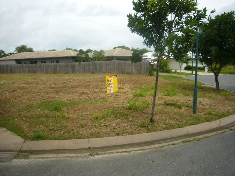 6 Quest Court, Trinity Park QLD 4879