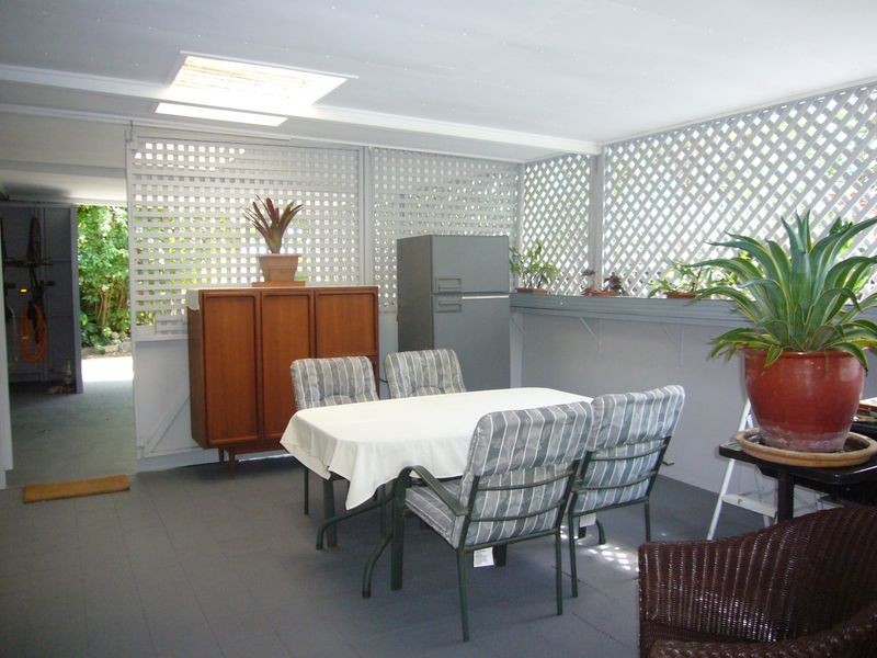 32 Anderson Street, Trinity Beach QLD 4879