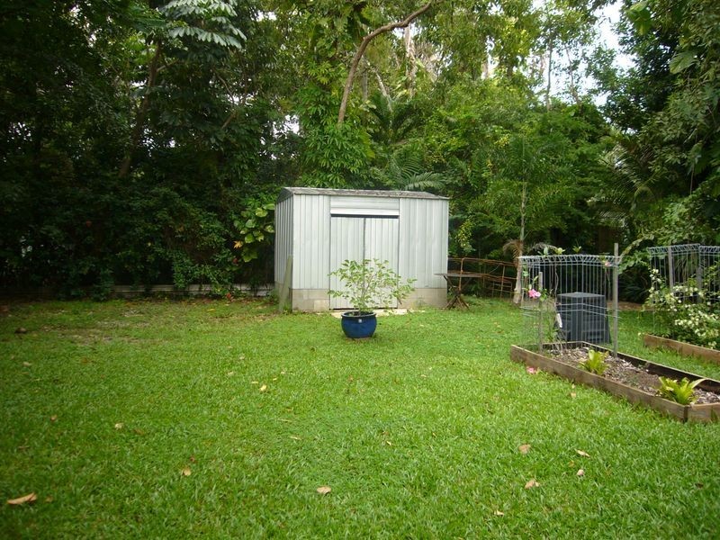 32 Anderson Street, Trinity Beach QLD 4879