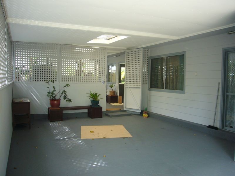 32 Anderson Street, Trinity Beach QLD 4879