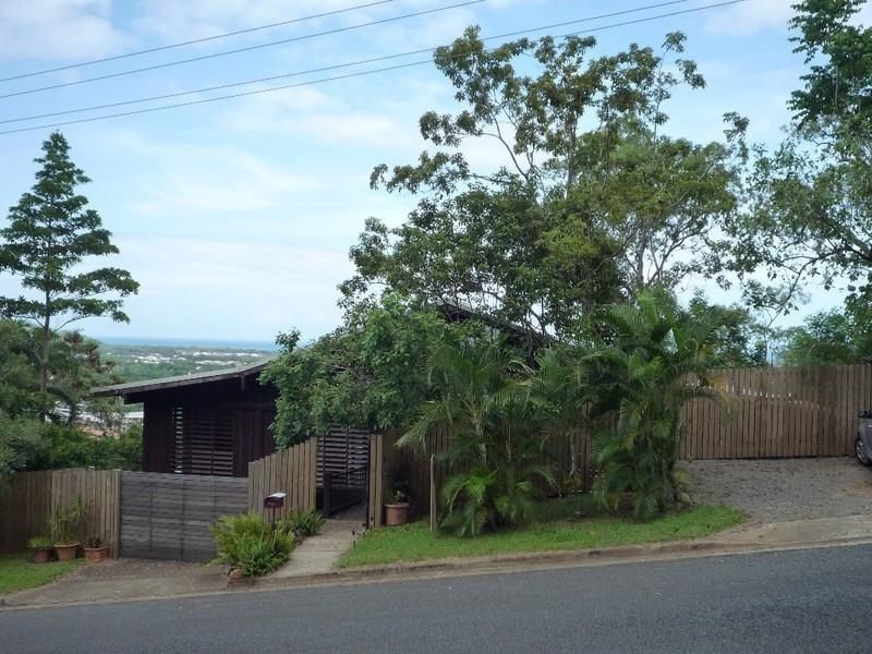 14 Jarda Street, Smithfield QLD 4878