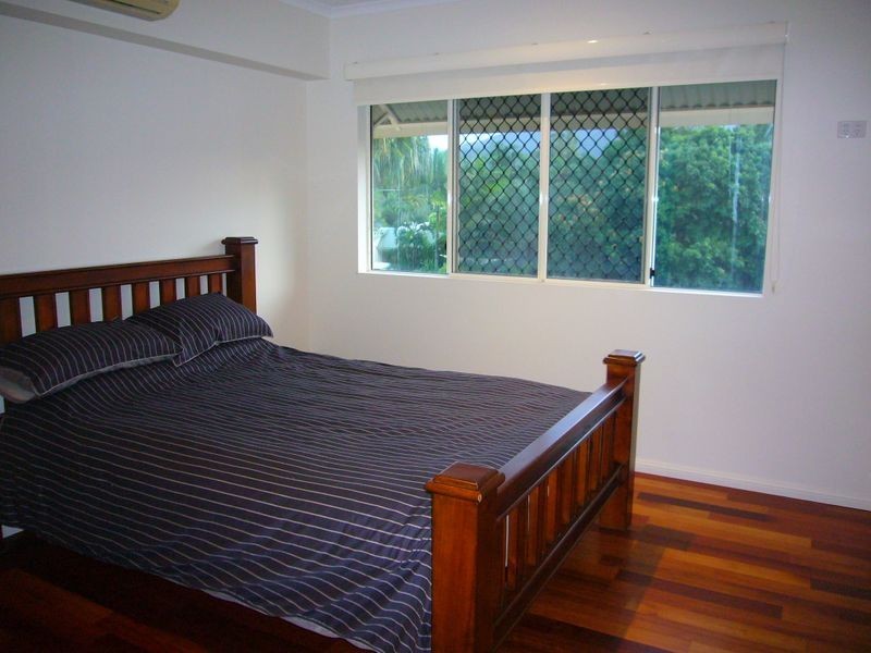 1/110 Moore Street, Trinity Beach QLD 4879