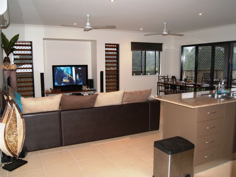 19 Lum Jim Street, Redlynch QLD 4870