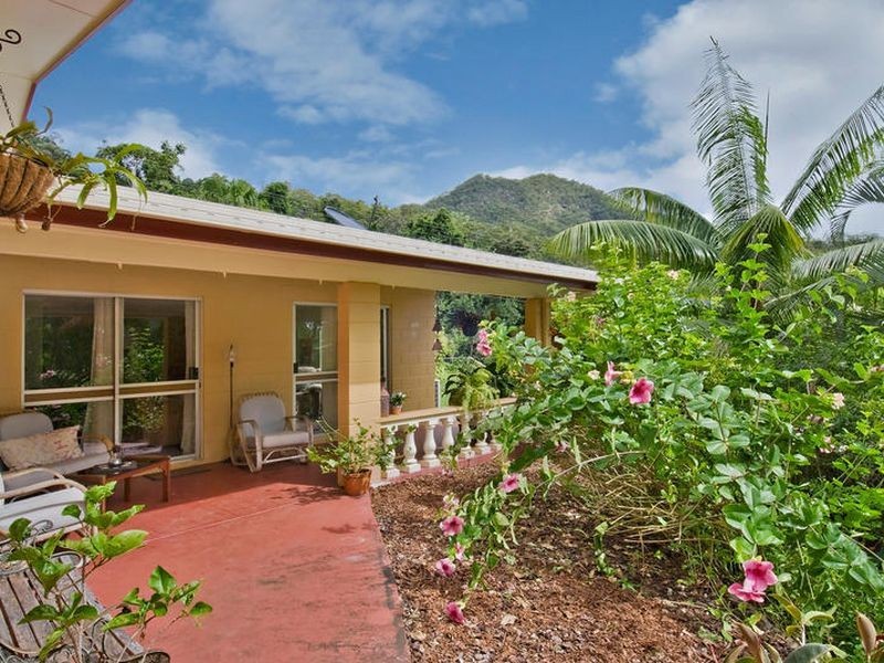 12 Marcia Close, Smithfield QLD 4878