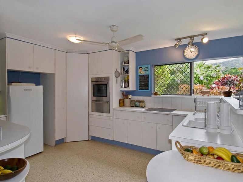 12 Marcia Close, Smithfield QLD 4878