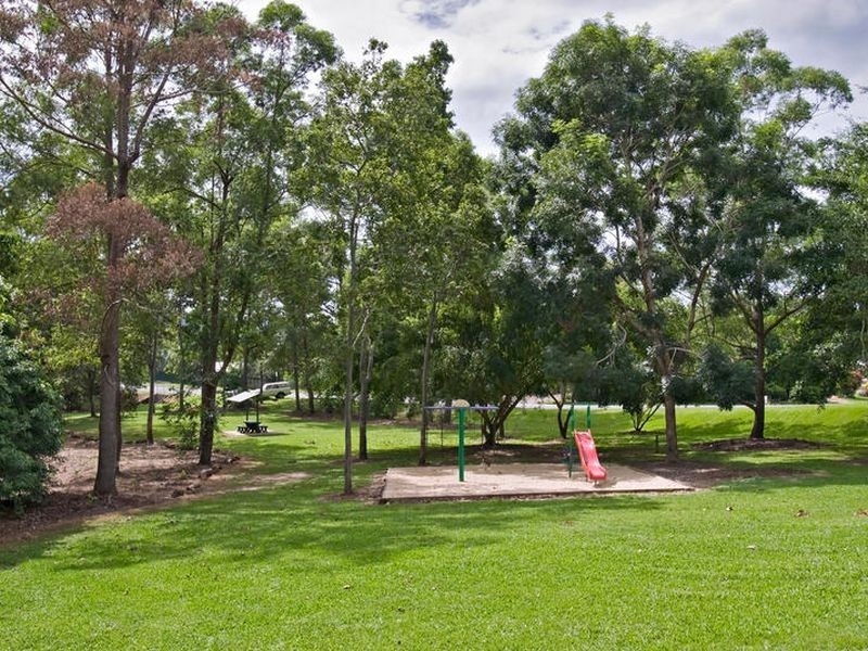 12 Marcia Close, Smithfield QLD 4878