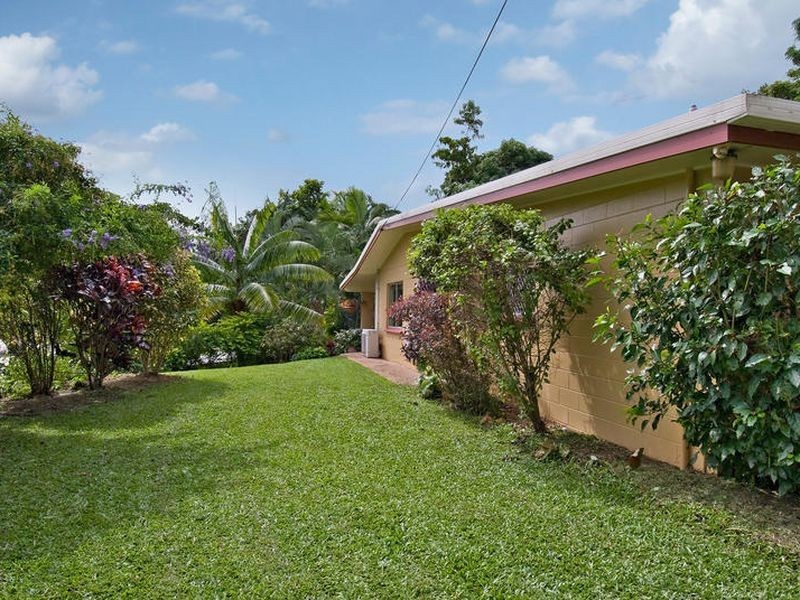 12 Marcia Close, Smithfield QLD 4878