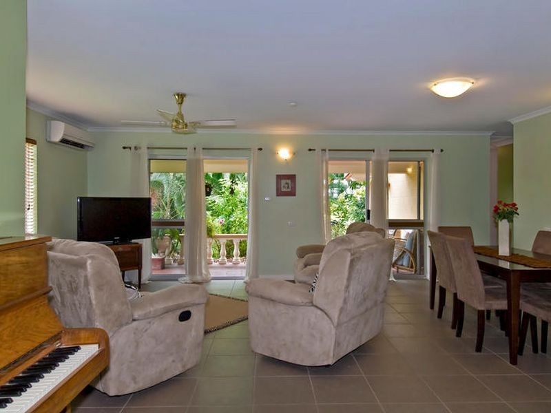 12 Marcia Close, Smithfield QLD 4878