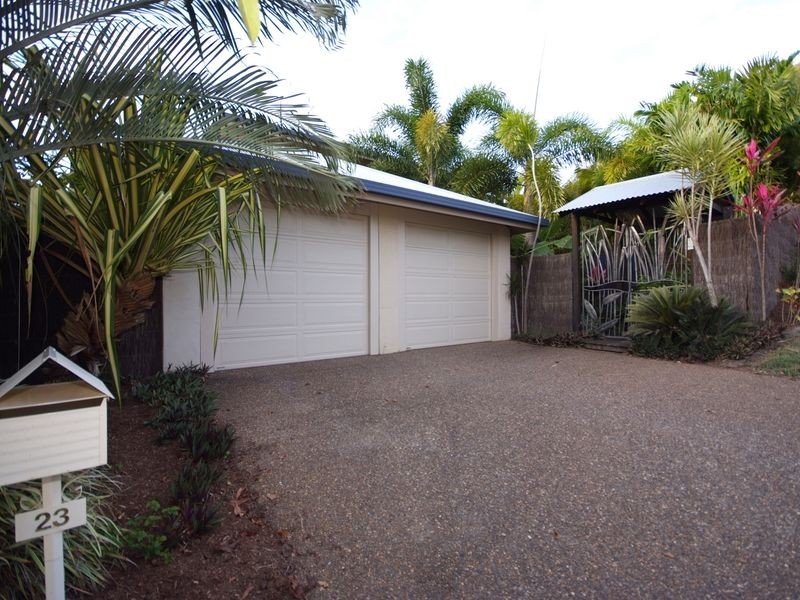 23 Lookout Terrace, Trinity Beach QLD 4879