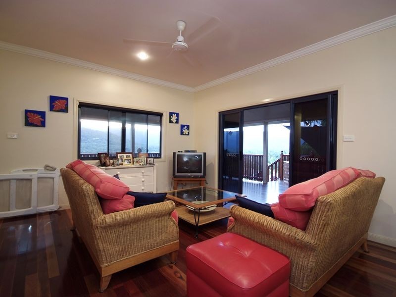 23 Lookout Terrace, Trinity Beach QLD 4879