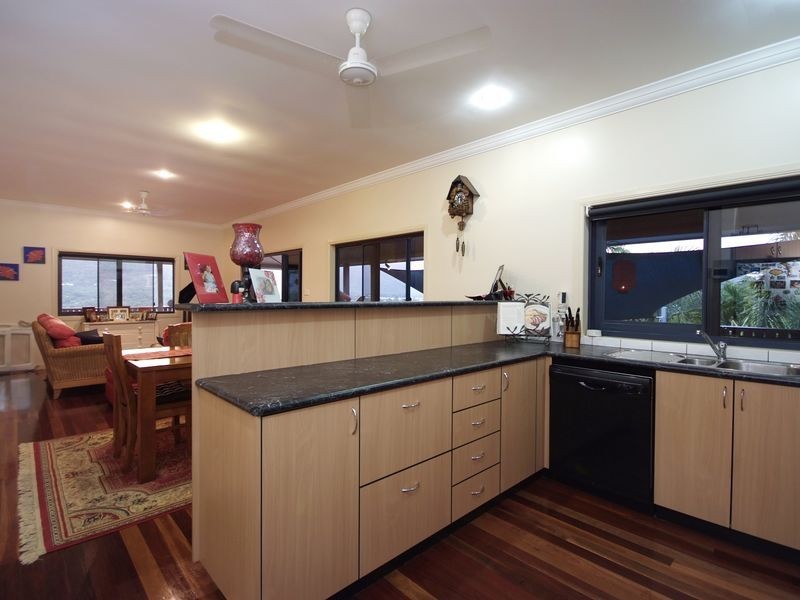 23 Lookout Terrace, Trinity Beach QLD 4879